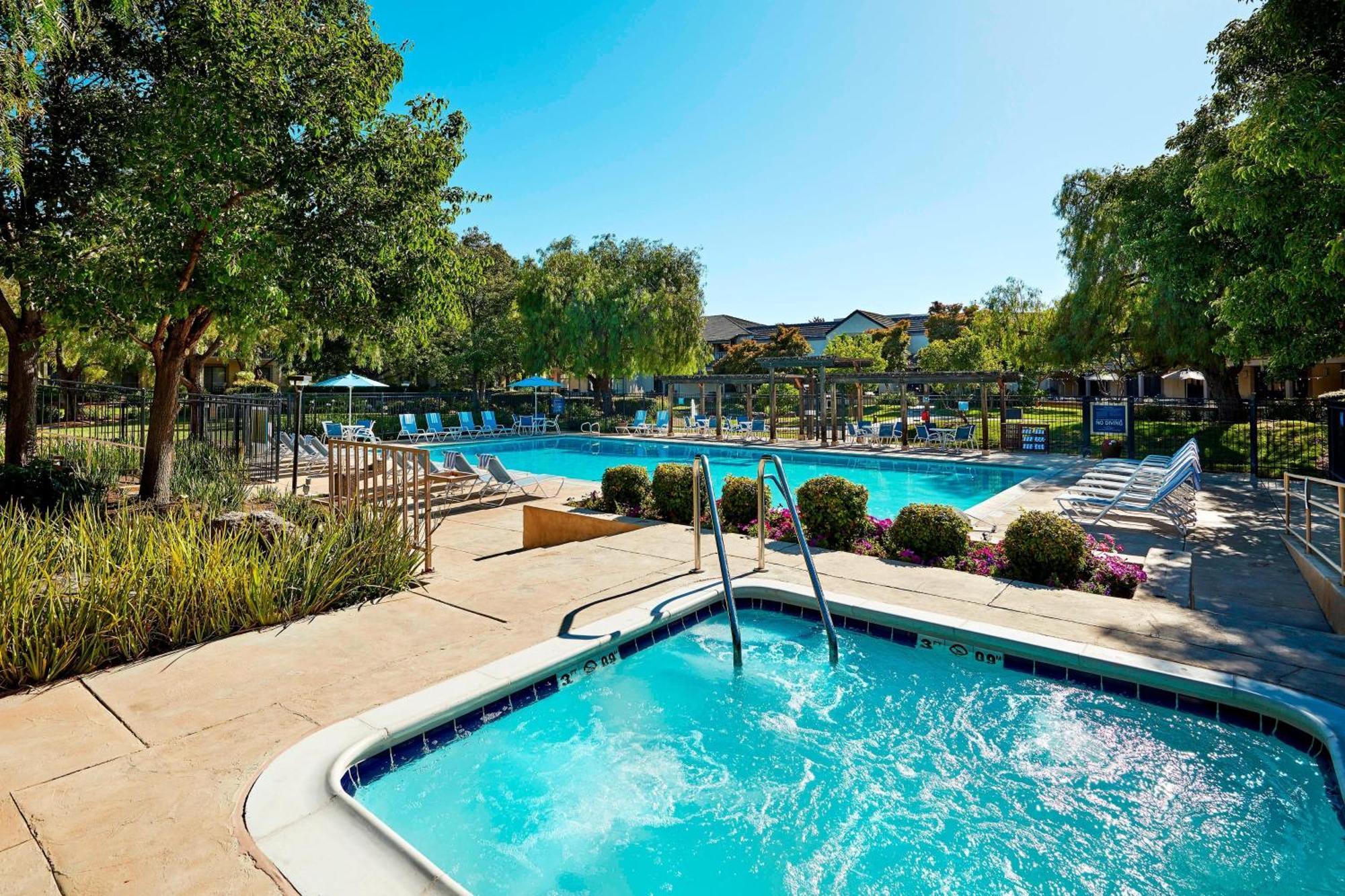 Four Points By Sheraton Pleasanton Exterior photo